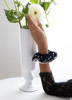 Women Sea New York Pearl Scrunchie