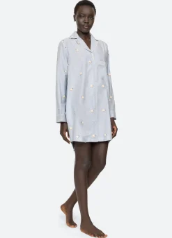 Women Sea New York Sheep Night Shirt