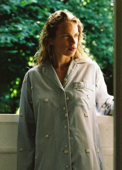 Women Sea New York Sheep Night Shirt