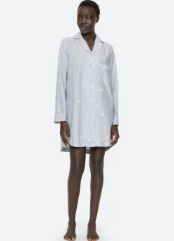 Women Sea New York Sheep Night Shirt